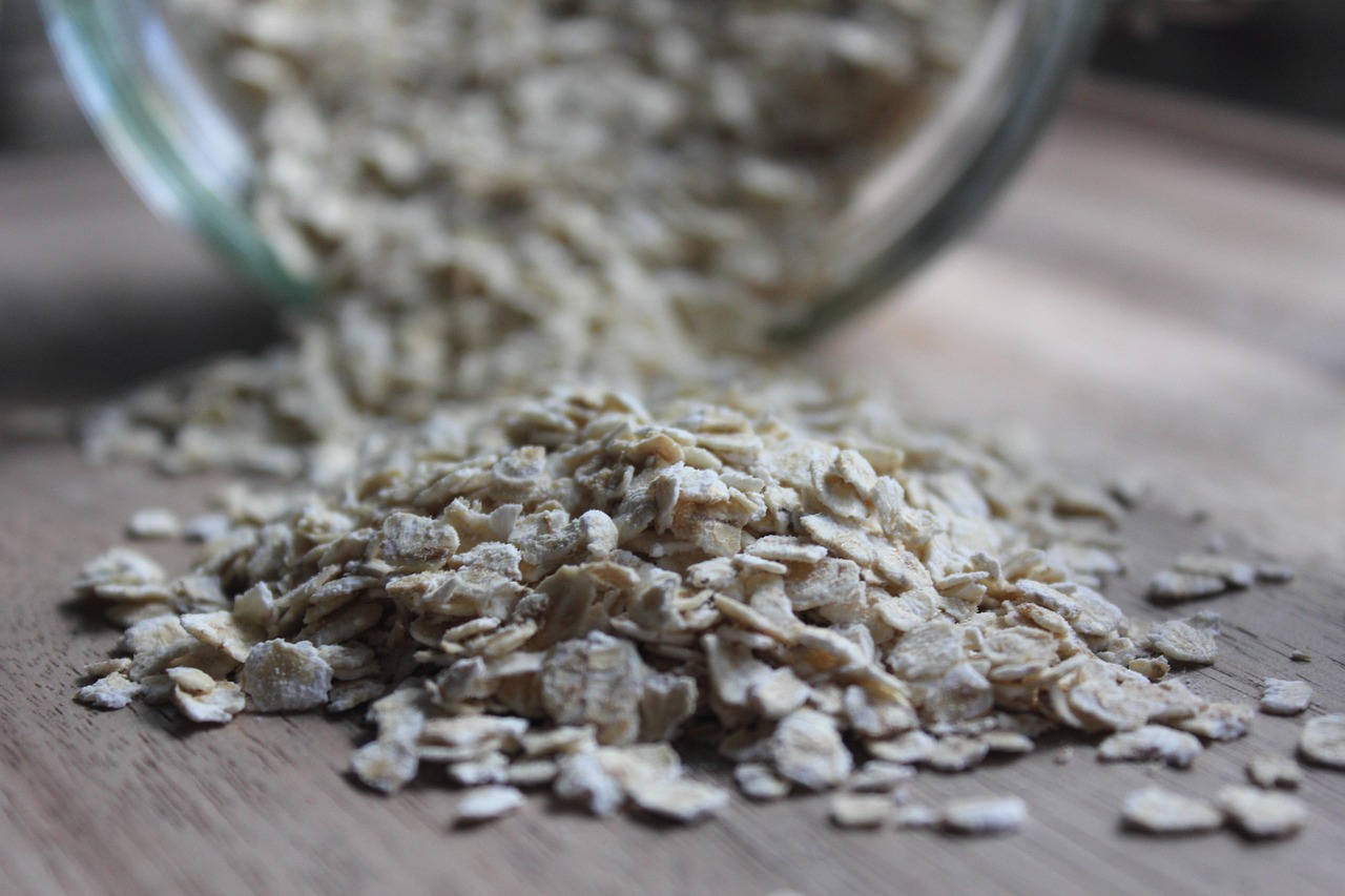 oats of jammy oat bars
